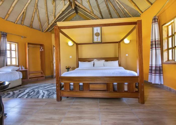 Sirville Lake Elementaita Lodge