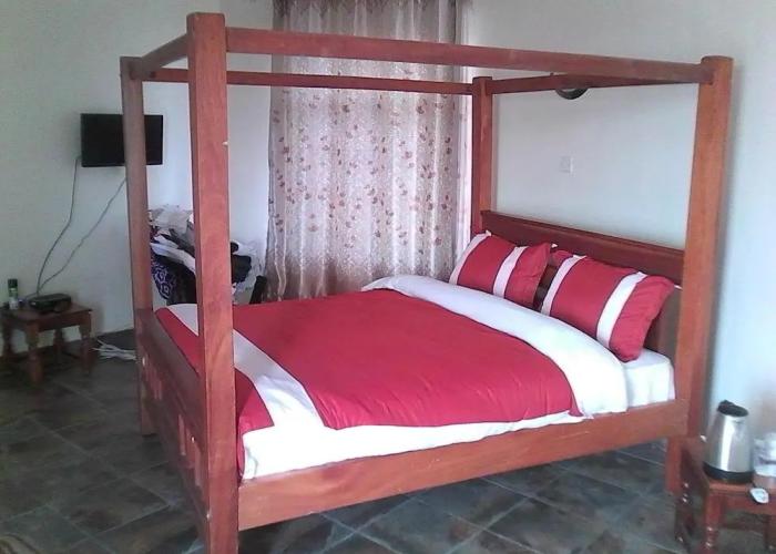 Sirville Lake Elementaita Lodge