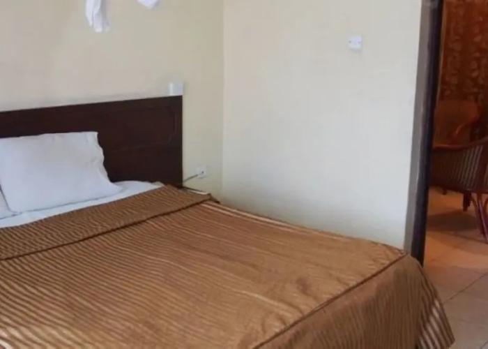 Avenue Suites Hotel