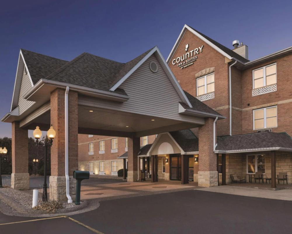 Country Inn & Suites by Radisson, Galena, IL