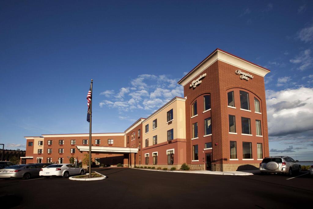 Hampton Inn Marquette/Waterfront