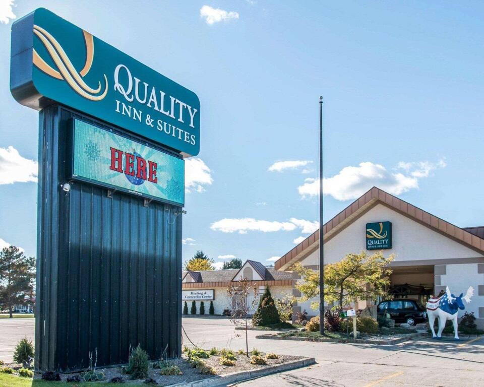 Quality Inn & Suites Escanaba North