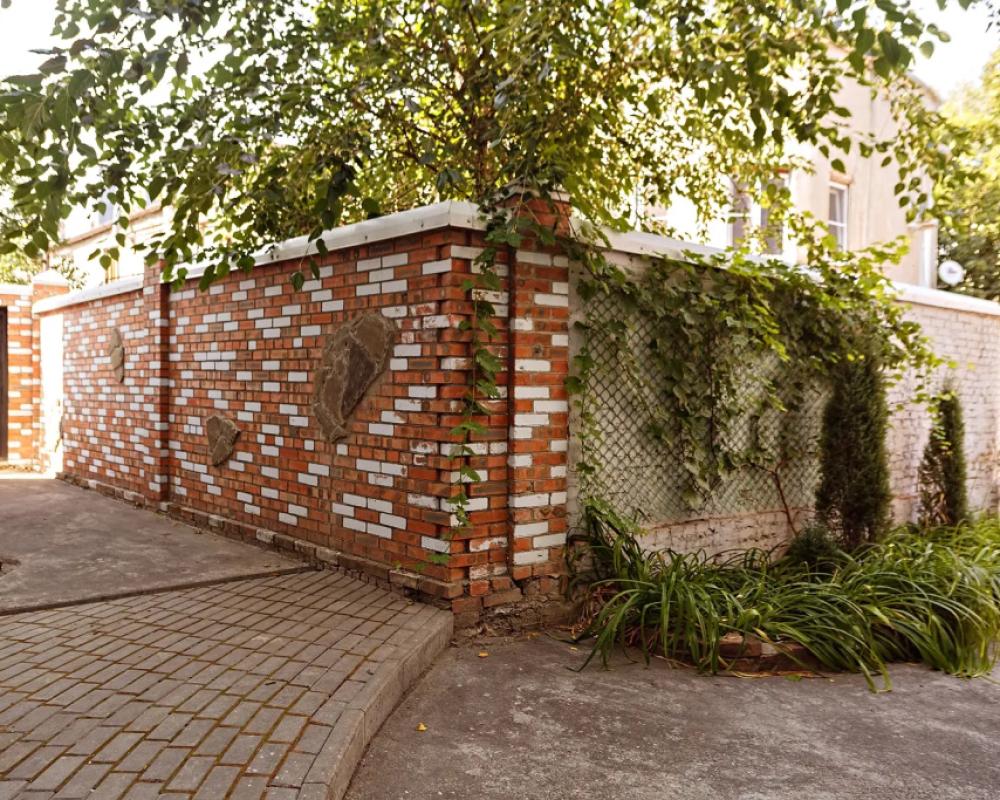 фото Plotnikovyih Guest House