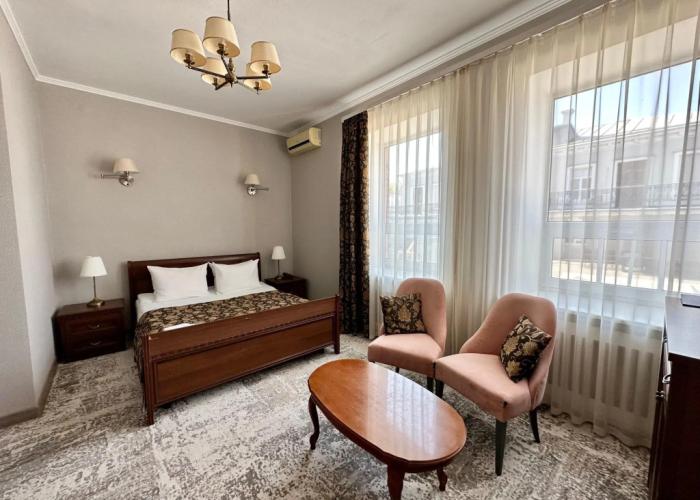 Golden Coast Hotel