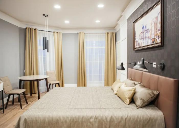 Golden Horse Hotel
