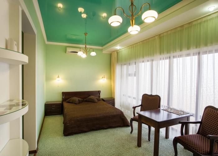 Zolotoj Globus Hotel