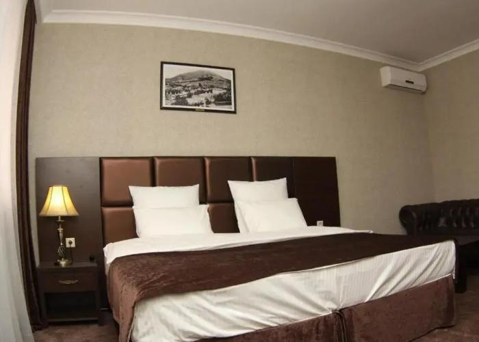Orient Hotel