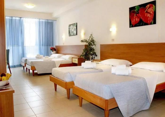 PFA Hotel La Darsena