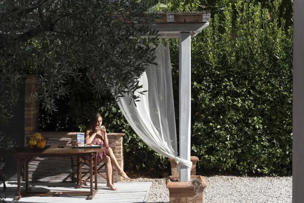 фото Botrona B&B