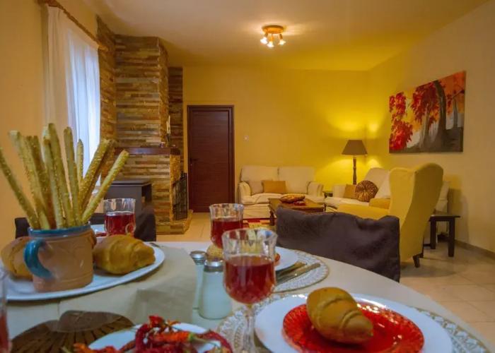Persephone Cottage - Enhance Your Senses