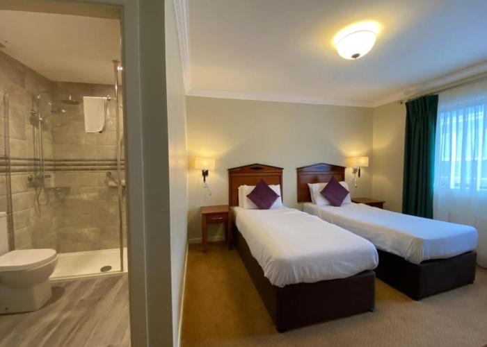 Lawlors Hotel