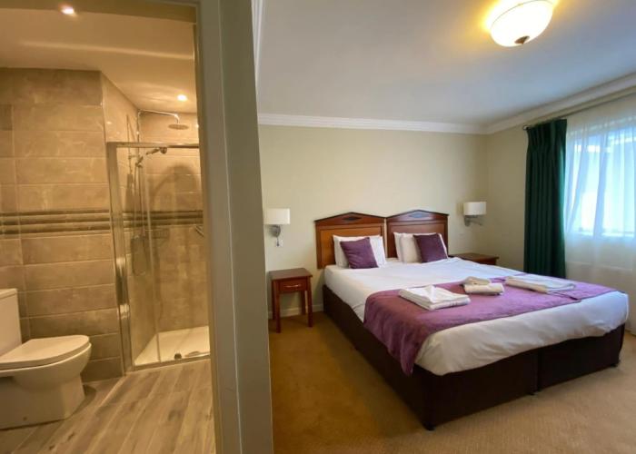 Lawlors Hotel