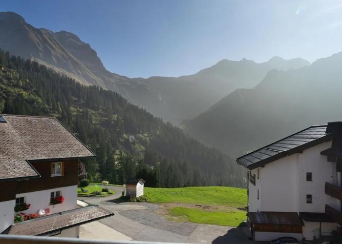 top Apartment on the Arlberg With Sauna