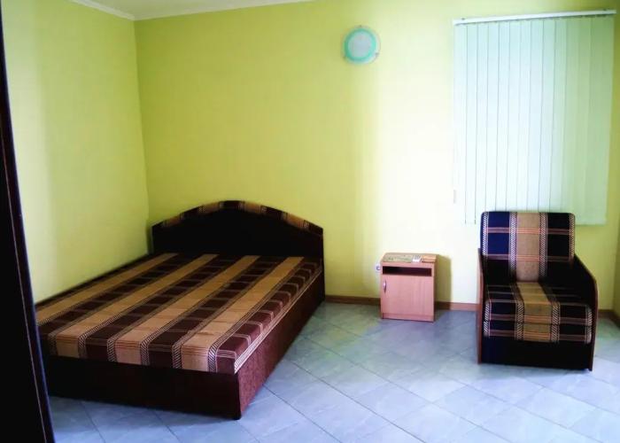 Kapitan Guest House