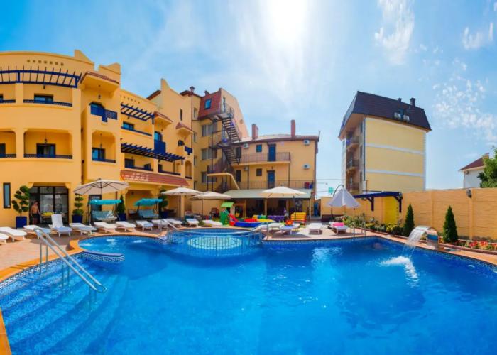 Na Chernomorskoj Hotel
