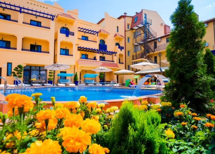 Na Chernomorskoj Hotel