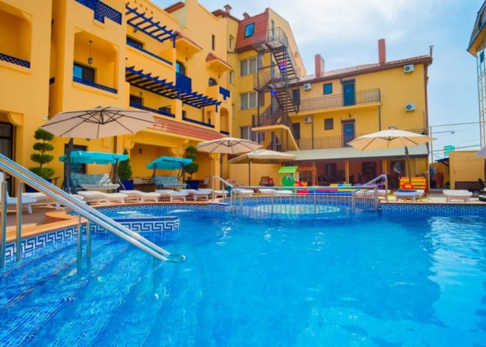 Na Chernomorskoj Hotel