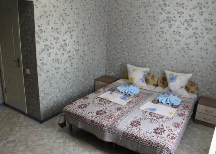 Yuliya Guest House