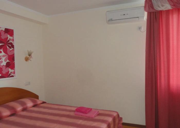 Romashka Guest House