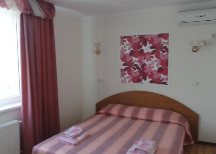 Romashka Guest House
