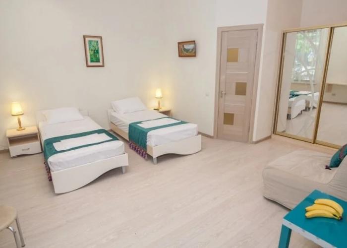 Feonika Guest House