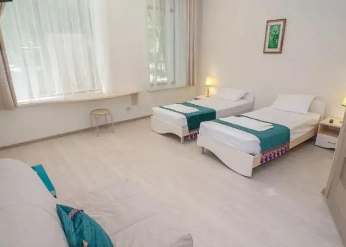 Feonika Guest House