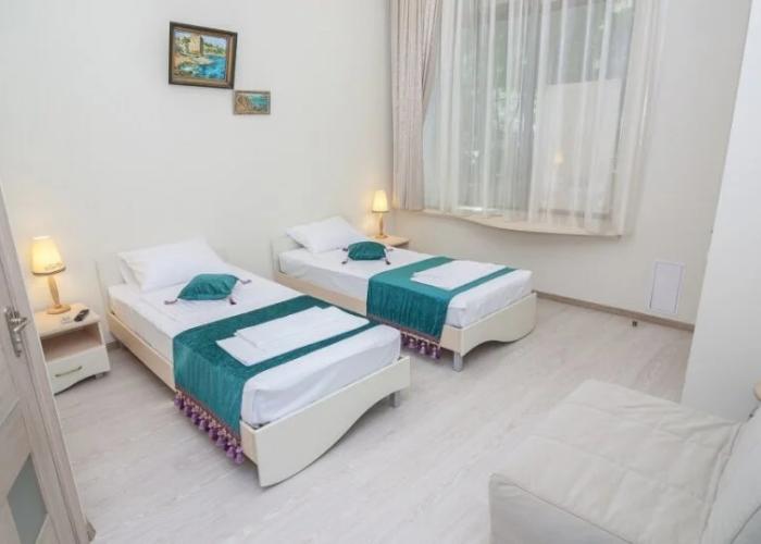 Feonika Guest House
