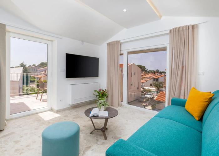 Villa Nina Apartments