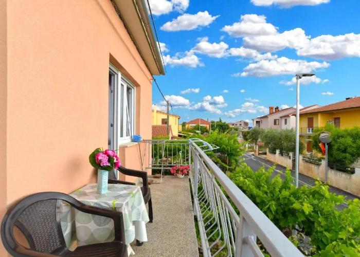 Apartment Vili 351