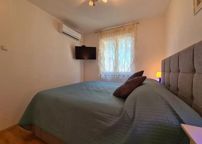 Apartment 1387