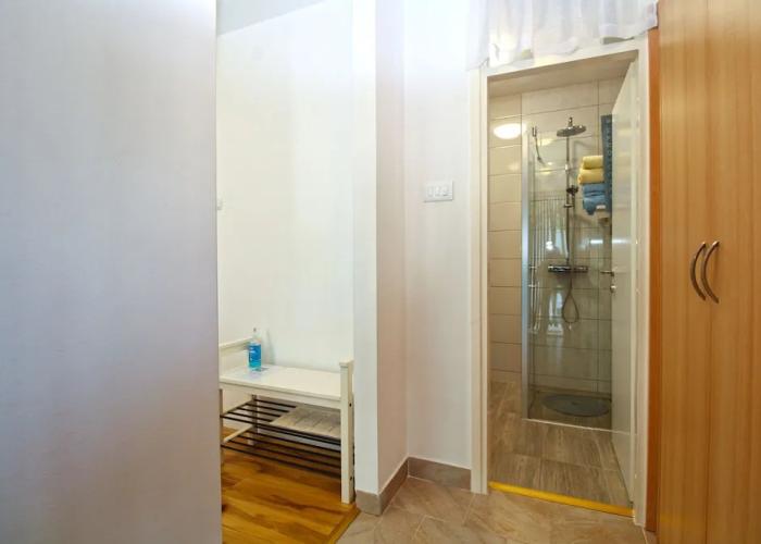Apartment 1387