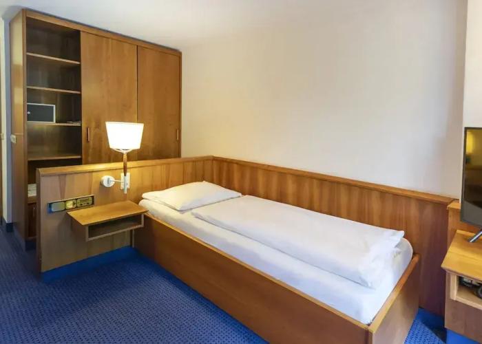 Roomingtons Karoli Waldkirchen