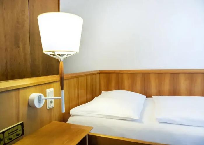 Roomingtons Karoli Waldkirchen