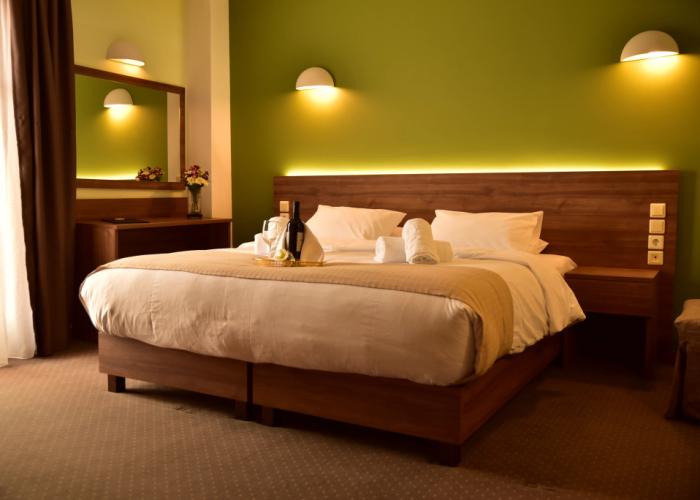 Mont Helmos Hotel