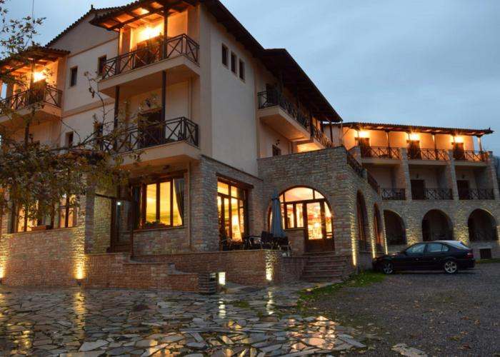 Mont Helmos Hotel