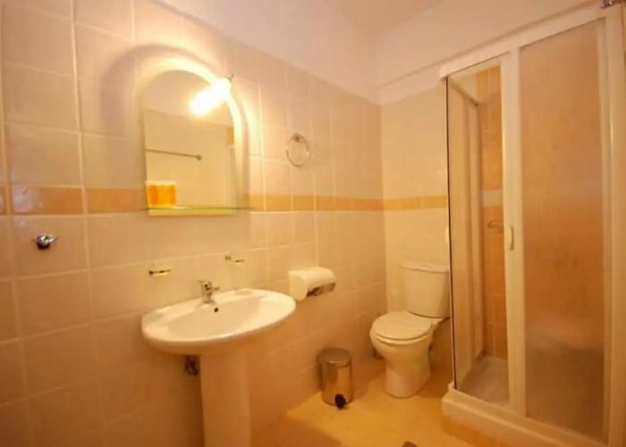 Hotel Ahilion