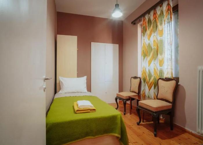 Kalavrita downtown 3 bedroom house for 6 pers