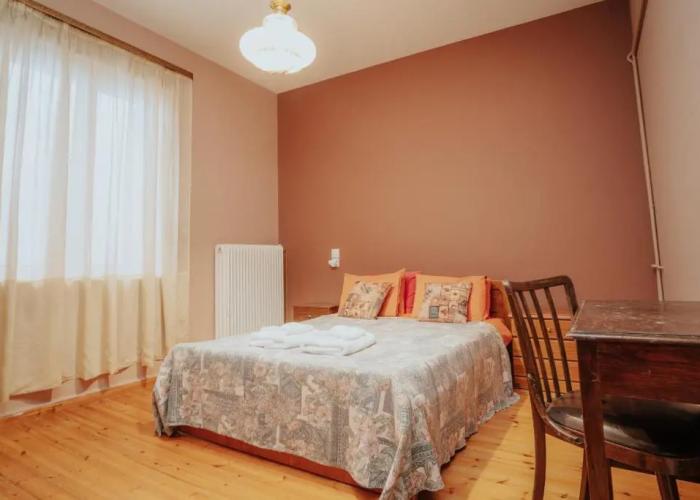 Kalavrita downtown 3 bedroom house for 6 pers