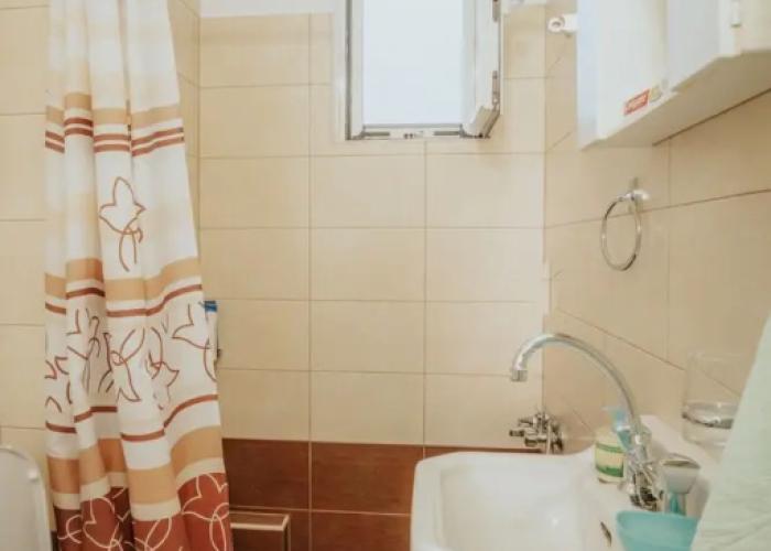 Kalavrita downtown 3 bedroom house for 6 pers