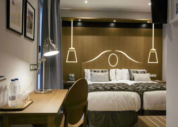 LEGAZPI DOCE Rooms & Suites