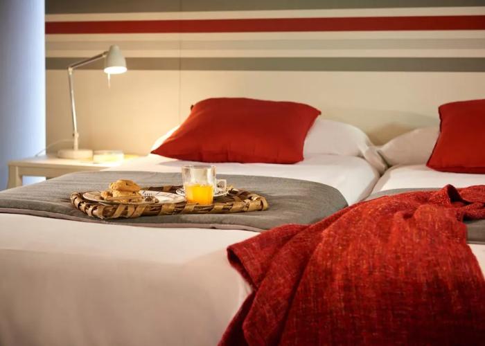 LEGAZPI DOCE Rooms & Suites