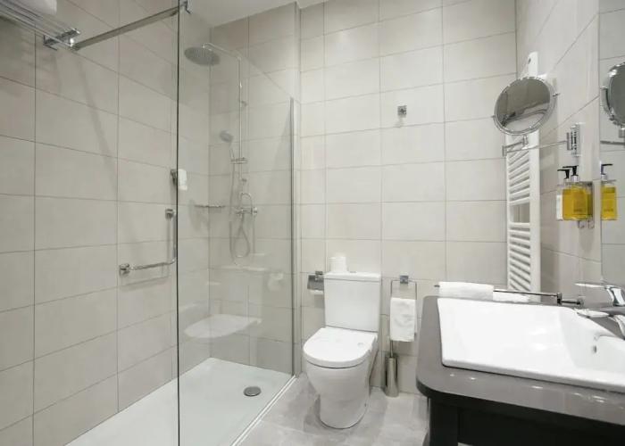 LEGAZPI DOCE Rooms & Suites