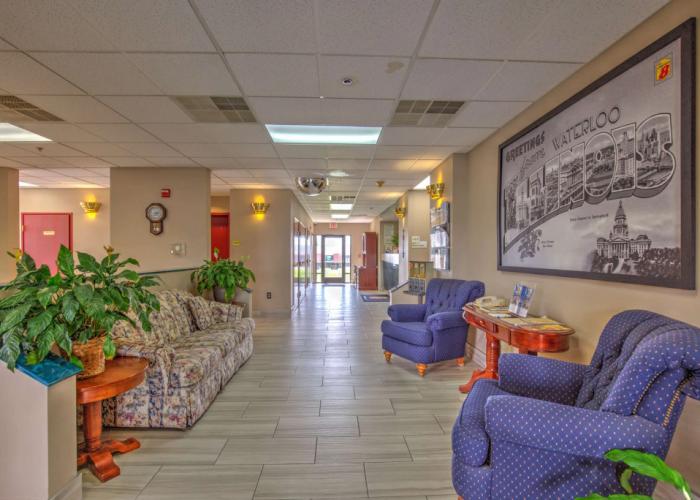 Super 8 by Wyndham Waterloo