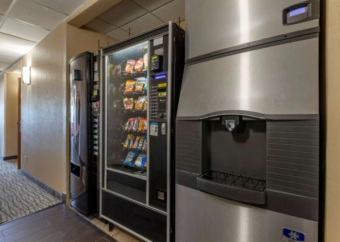 Comfort Inn & Suites Waterloo - Cedar Falls