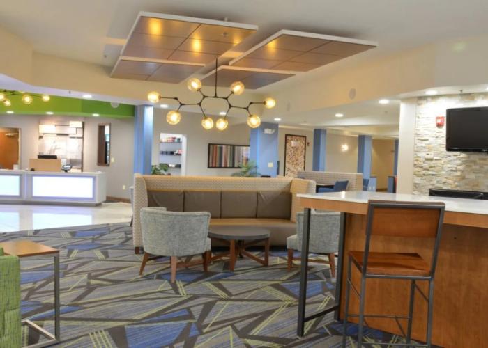 Holiday Inn Express Waterloo-Cedar Falls