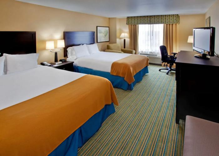 Holiday Inn Express Waterloo-Cedar Falls
