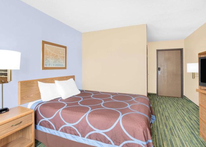 Boarders Inn & Suites by Cobblestone Hotels - Waterloo/Cedar Falls