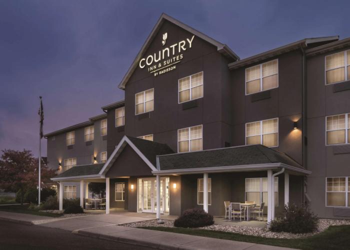 Country Inn & Suites by Radisson, Waterloo, IA