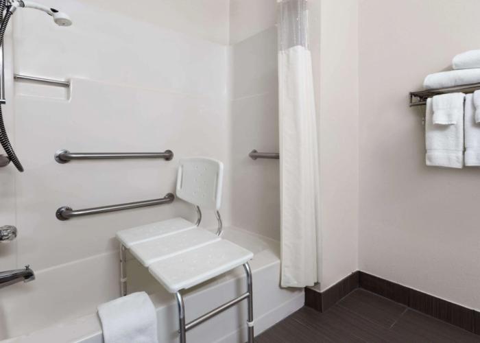 Baymont by Wyndham Waterloo