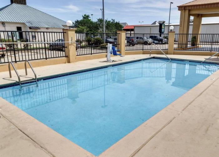 Quality Suites Baton Rouge East - Denham Springs